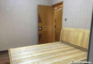 在列东综合大市场边,学校在对面,有电梯,新沙发,床,吃饭桌 - 三明28生活网 sm.28life.com